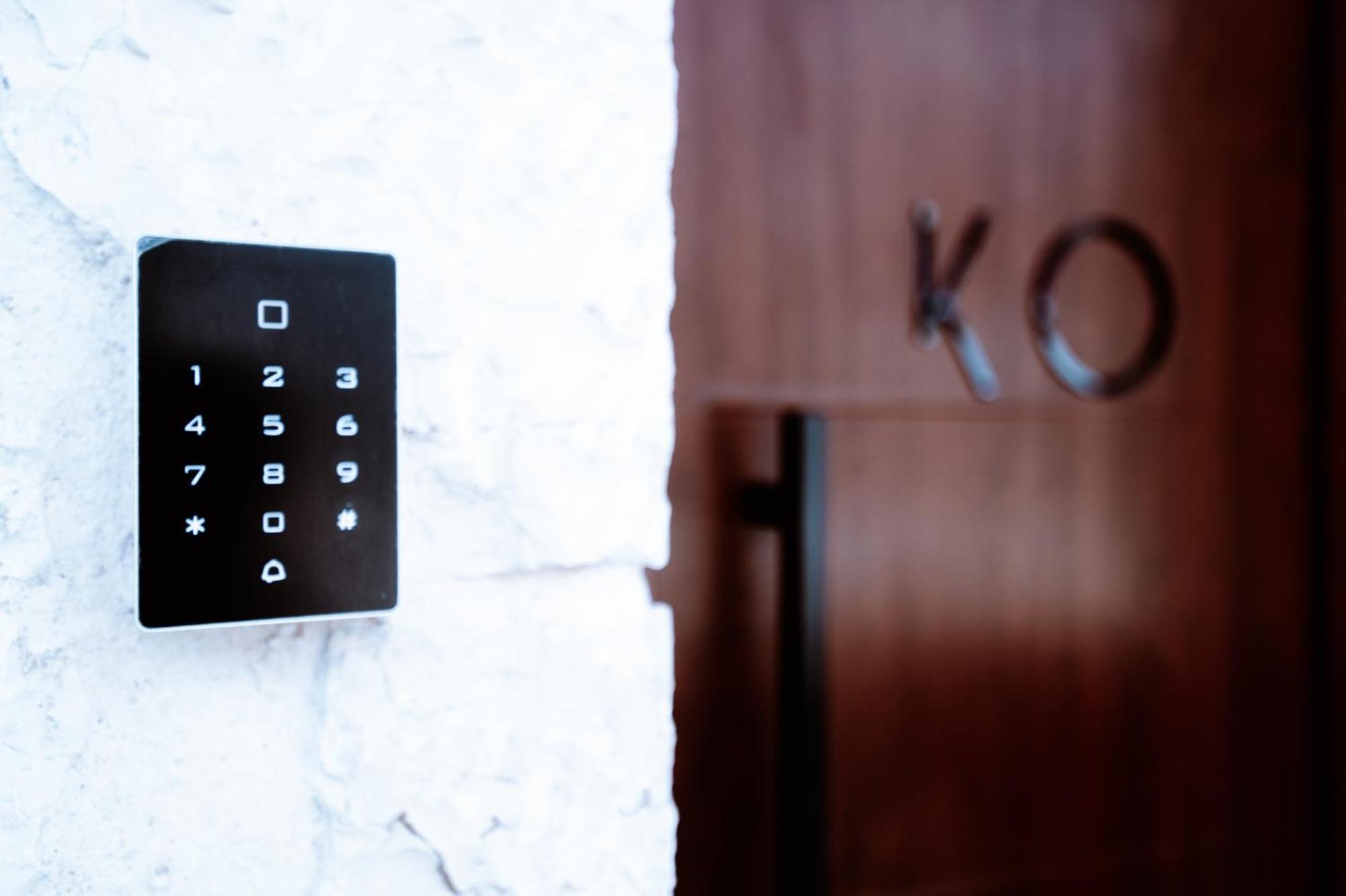 Koem Luxury Suites Preveza Exterior photo